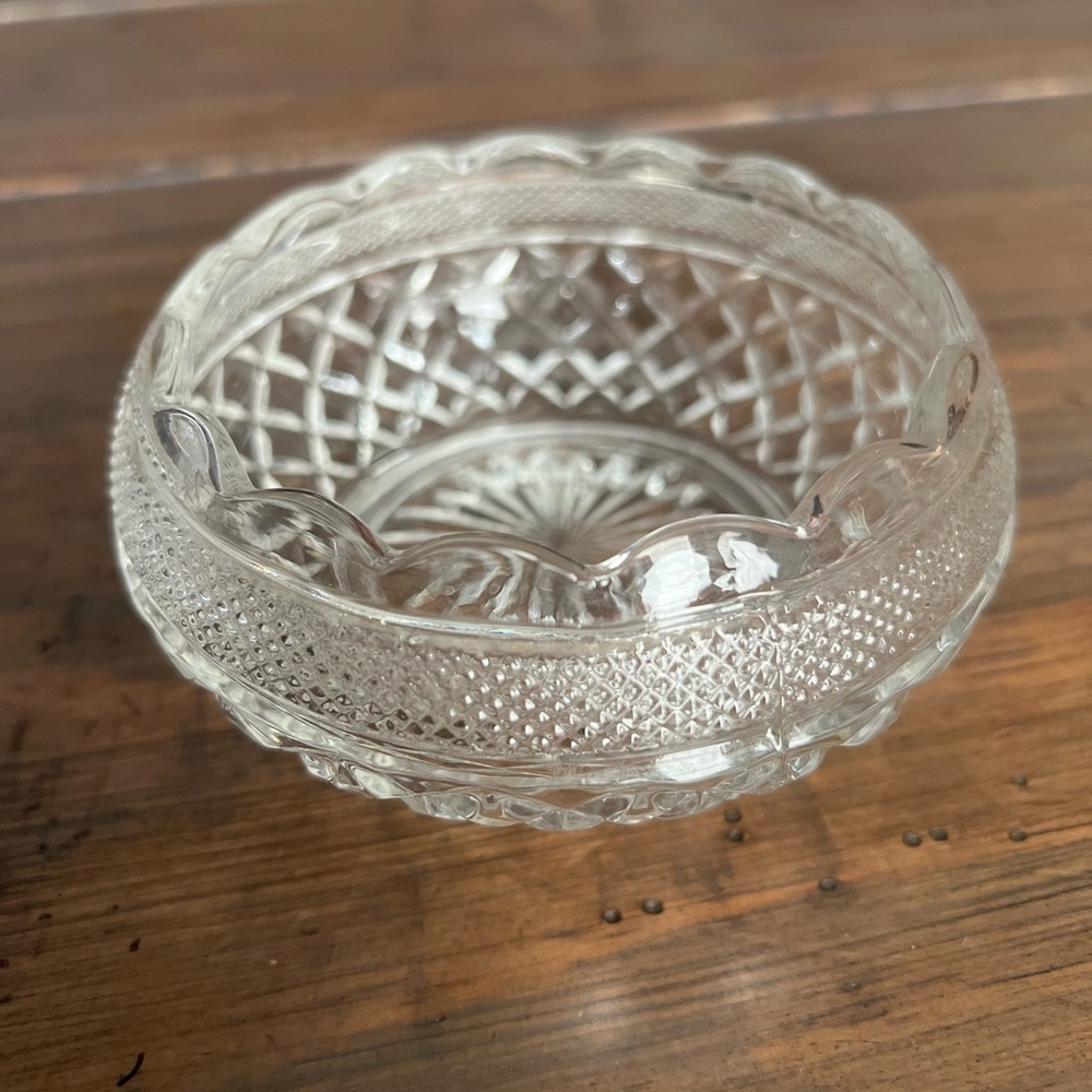 Vintage clear glass bubble bowl